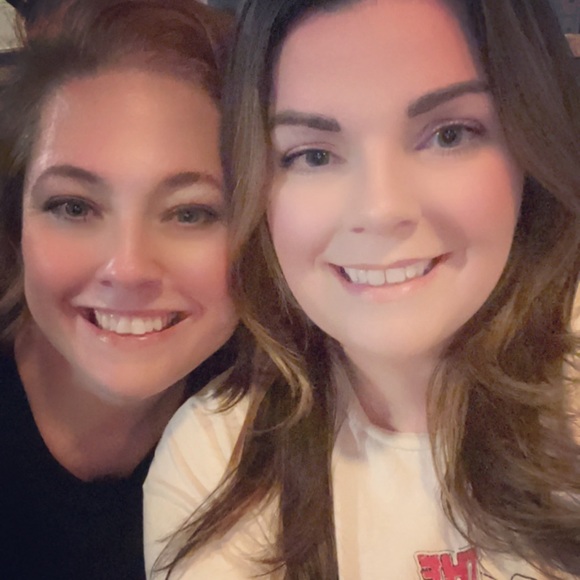 Meet your Posher, Samantha - Picture 1 of 2